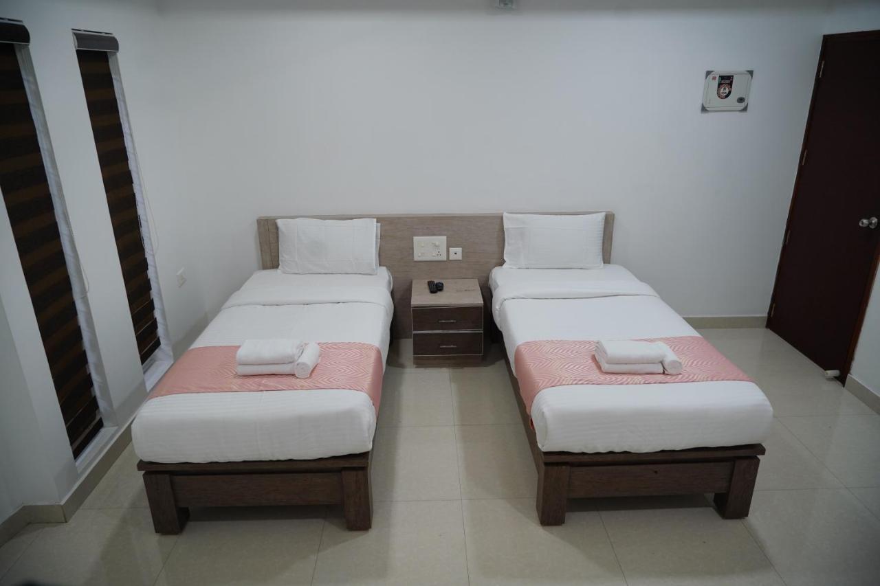 Chandra Inn Колам Екстериор снимка